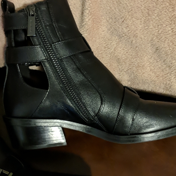 NWT MK leather booties - Picture 4 of 7
